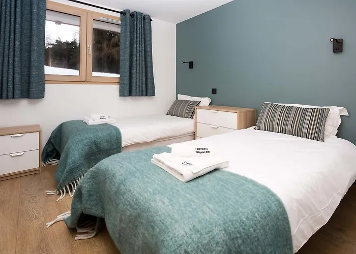 De L'ours - Year 木屋 *