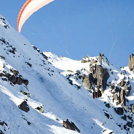 De L'ours Шале Шамони