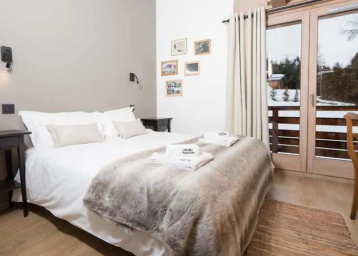 De L'ours - Year Chalet