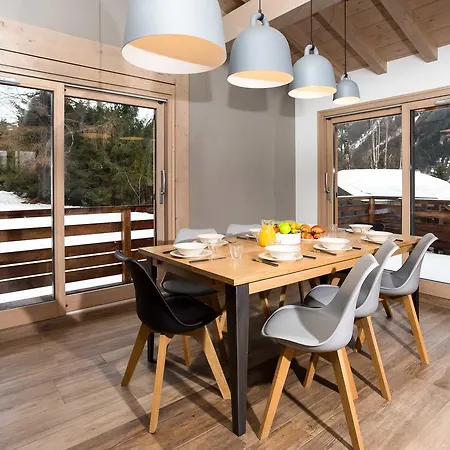 De L'ours - Year Chalet