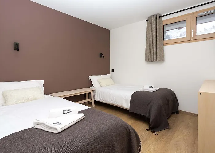 De L'ours - Year Alpehytte *