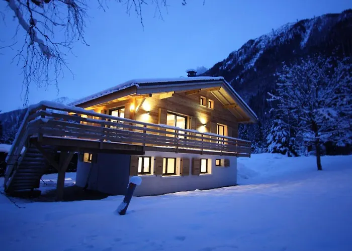 De L'ours - Year Chamonix